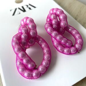Zara Fuschia Pink Mesh Pearl Earrings.Never Worn